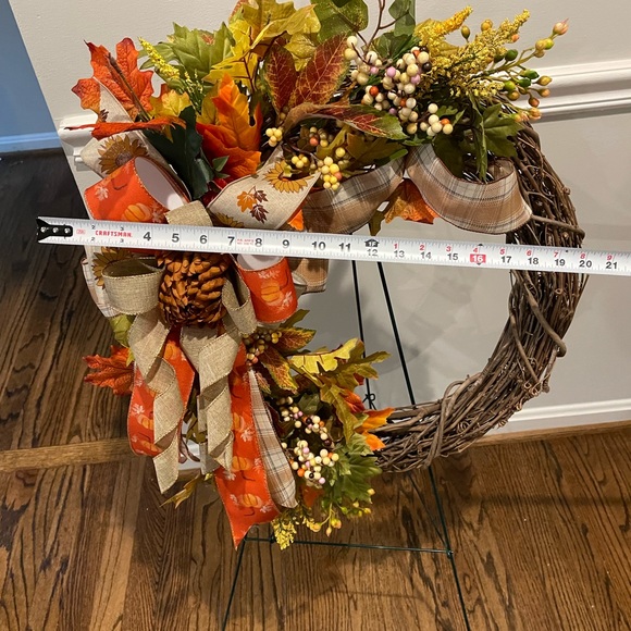 Handmade Grapevine Wreath - Fall wreath - Picture 7 of 13